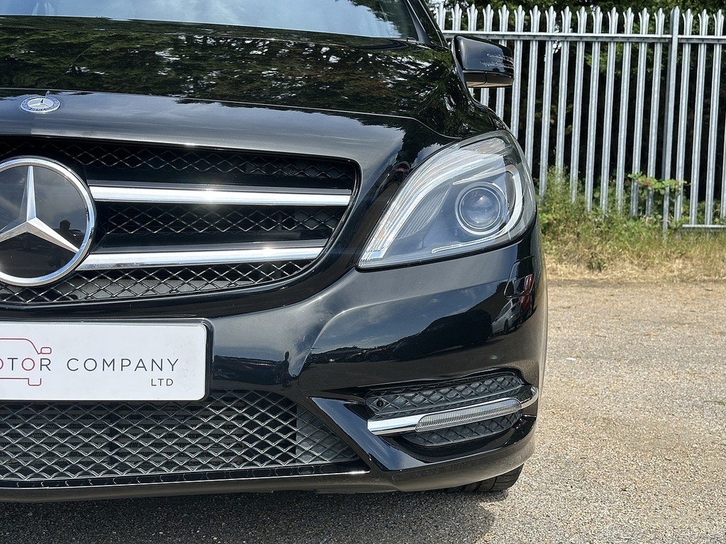Mercedes-Benz B Class B200 Blueefficiency Sport BG13OHJ Black #5