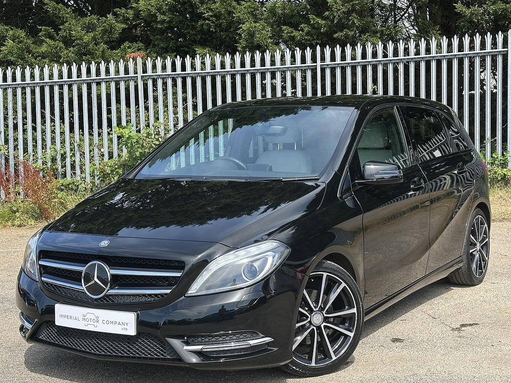 Mercedes-Benz B Class B200 Blueefficiency Sport BG13OHJ Black #3