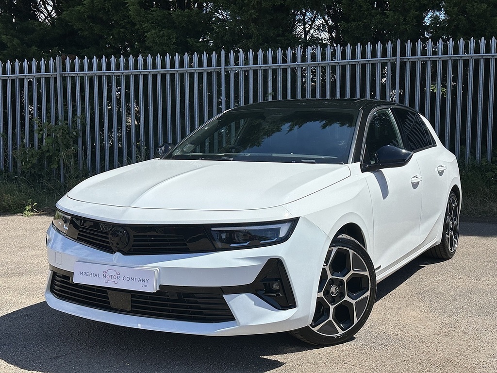 Vauxhall Astra Turbo Ultimate White #3