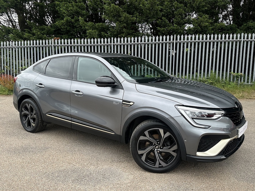 Renault Arkana E-tech E-tech Engineered Grey