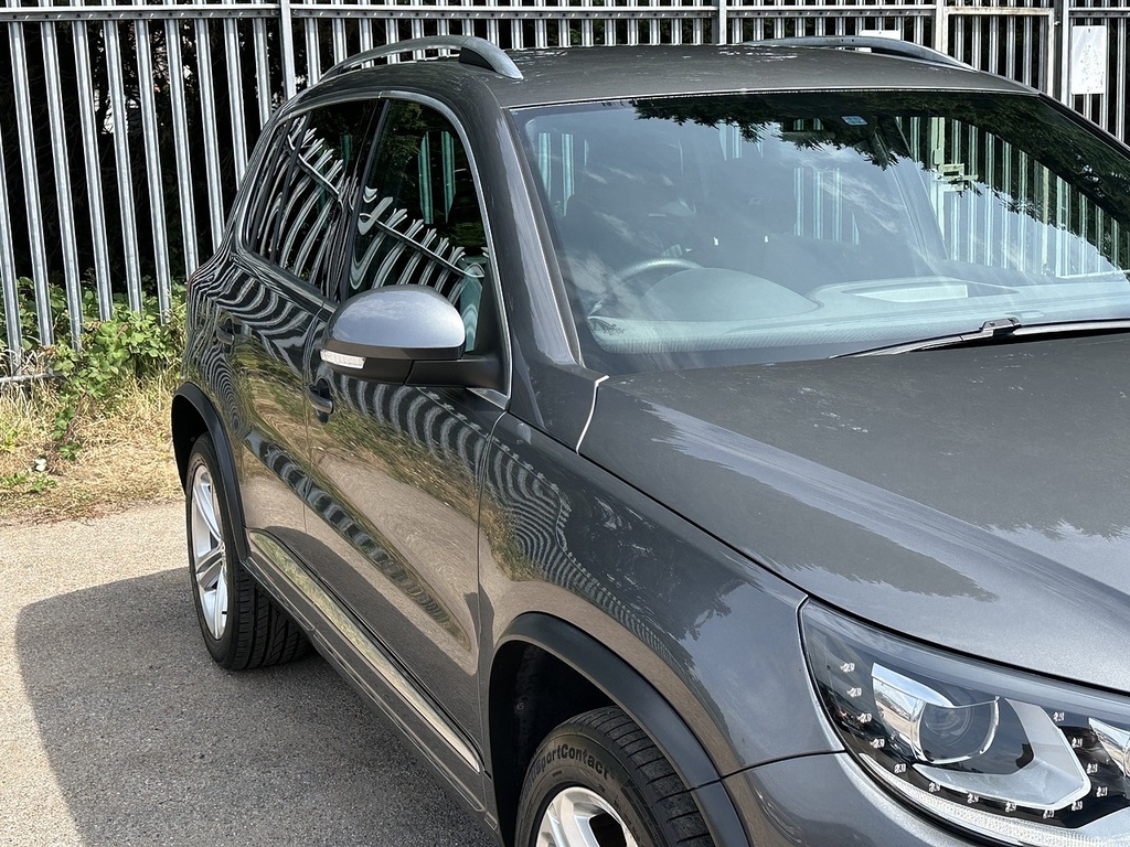 Volkswagen Tiguan Tdi Bluemotion Tech R-line Grey #6