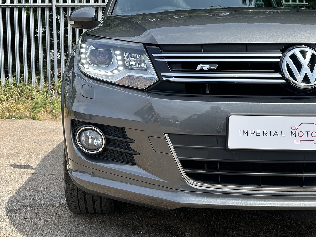 Volkswagen Tiguan Tdi Bluemotion Tech R-line Grey #4