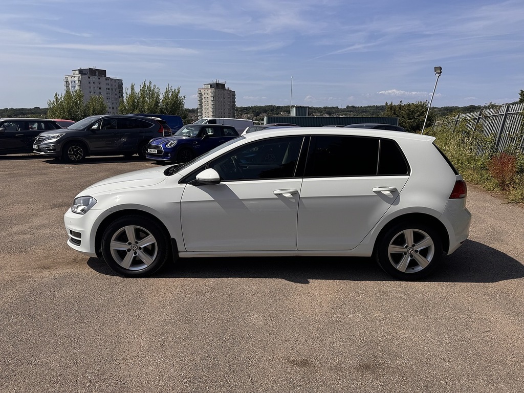 Volkswagen Golf Tsi Bluemotion Tech Match White #4