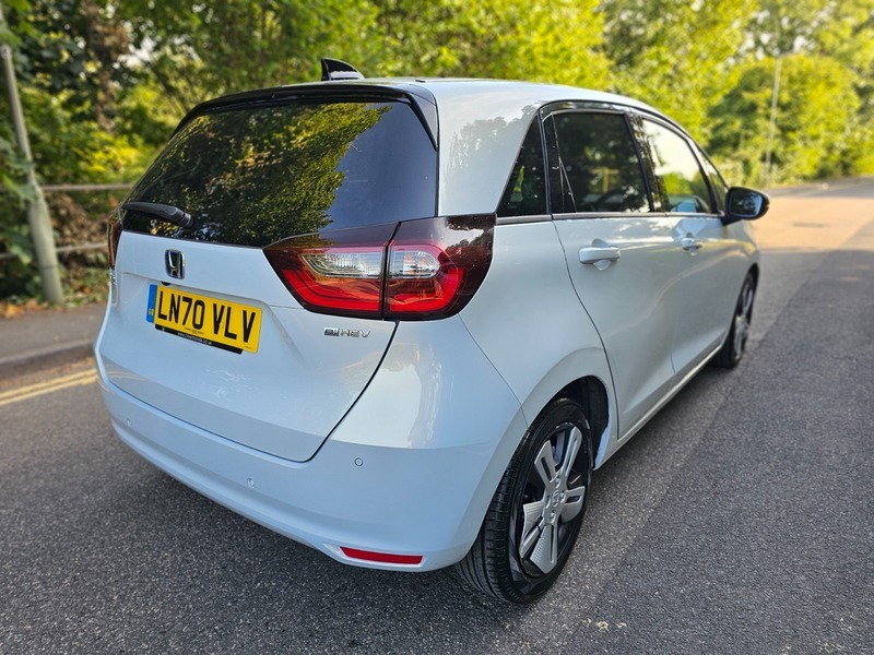 Honda Jazz 1.5 H I-mmd Ex White #2
