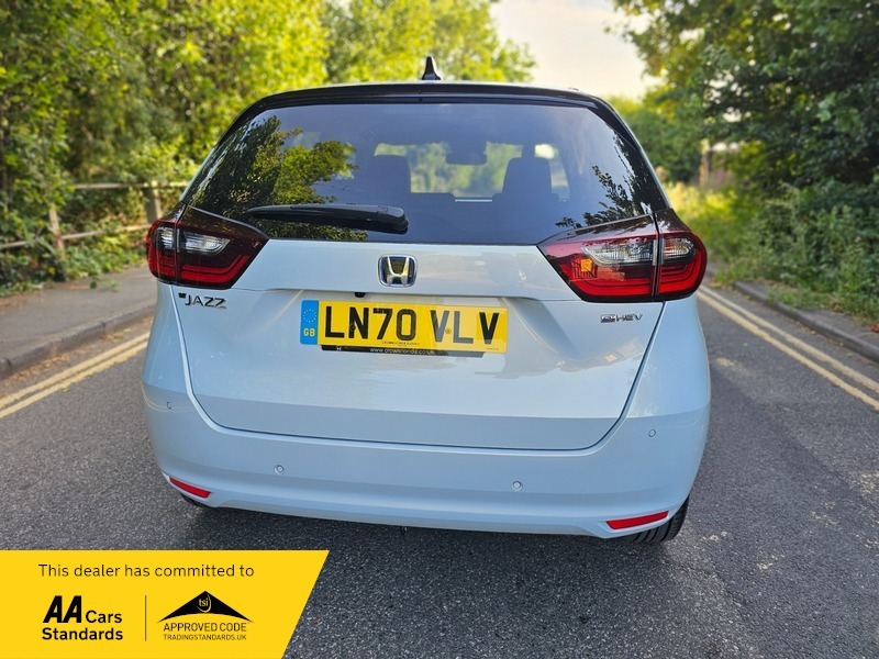 Honda Jazz 1.5 H I-mmd Ex LN70VLV White #6