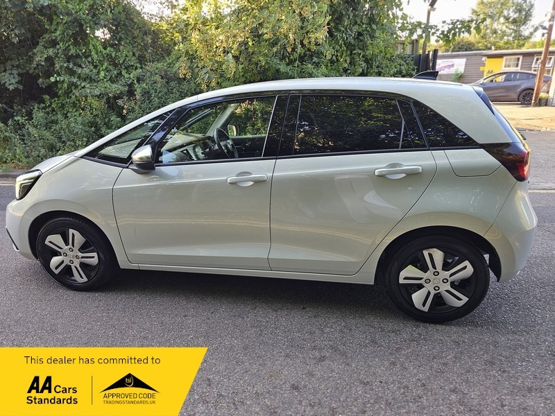 Honda Jazz 1.5 H I-mmd Ex LN70VLV White #5
