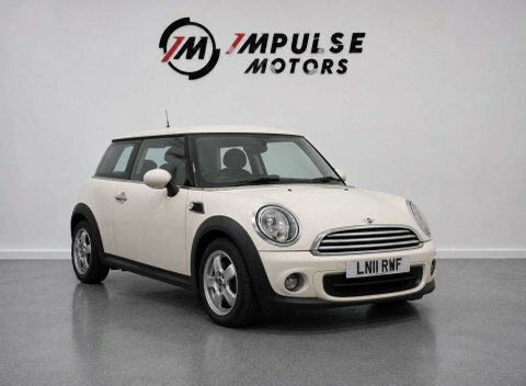 Mini Hatch 1.6 One White