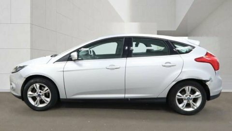 Ford Focus 1.6 Tdci Zetec 115 Ps 20 Road Tax 2 Owners From N White #4
