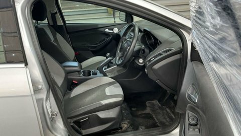 Ford Focus 1.6 Tdci Zetec 115 Ps 20 Road Tax 2 Owners From N White #6