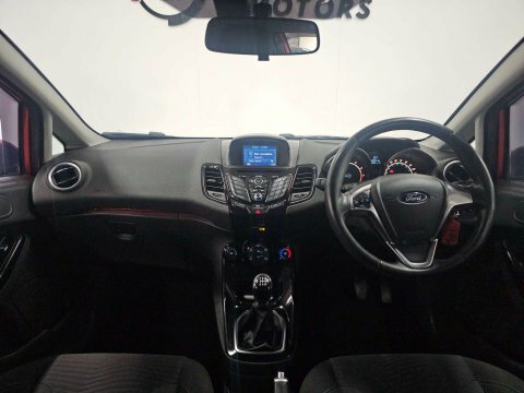 Ford Fiesta 1.2 Fiesta Zetec CP16XOZ Red #2