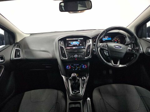 Ford Focus 1.0 Titanium Grey #2