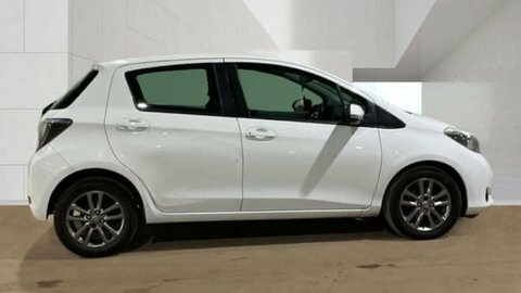 Toyota Yaris 1.3 Yaris Icon FP14BFA White #4