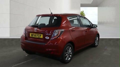 Toyota Yaris 1.3 Yaris Icon Red #2