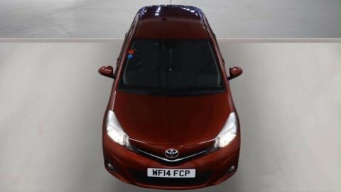 Toyota Yaris 1.3 Yaris Icon Red #5