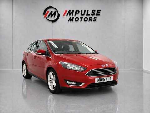 Ford Focus 1.0 Focus Titanium Red