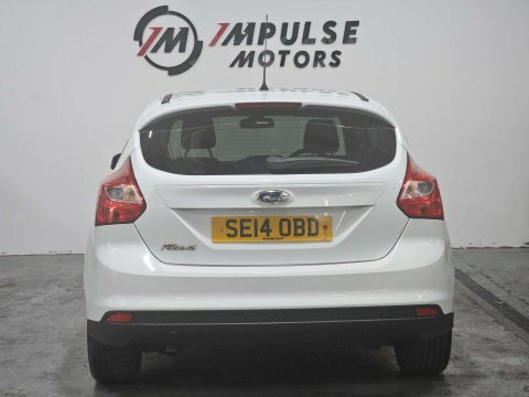 Ford Focus 1.6 Focus Zetec SE14OBD White #6