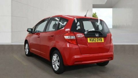 Honda Jazz 1.3 Jazz I-vtec KU12OYB Red #5