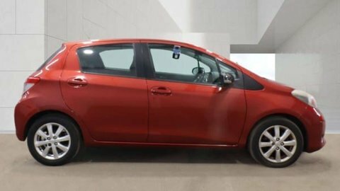 Toyota Yaris 1.3 Yaris Tr YR61ZVM Red #5