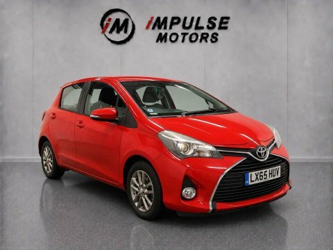 Toyota Yaris 1.0 Yaris Icon Red