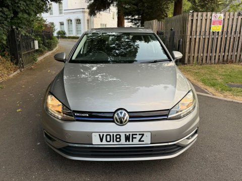 Volkswagen Golf 1.5 Tsi Evo VO18WFZ Silver #2