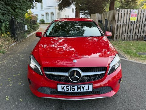 Mercedes-Benz A Class 2.1 A200d Sport KS16MYJ Red #2