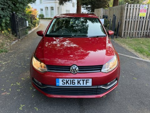 Volkswagen Polo 1.2 Tsi Bluemotion SK16KTF Red #2