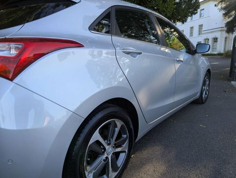 Hyundai I30 1.6 Crdi Blue Drive Se Euro 6 Ss Silver #21