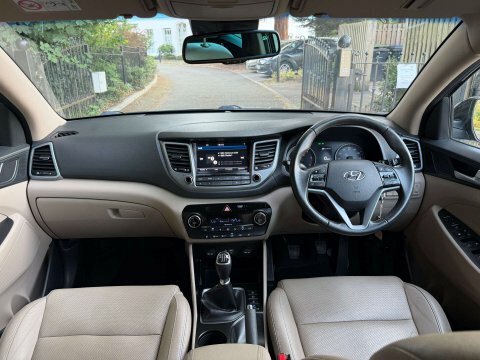 Hyundai Tucson 2.0 Crdi Premium Suv 4Wd Euro 6 1 Grey #32