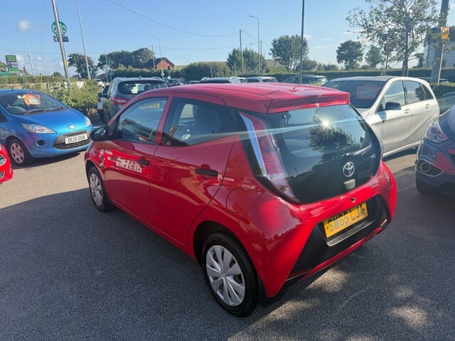 Toyota Aygo 1.0 Vvt-i X Hatchback Euro 5 Eur Red #4