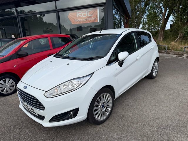 Ford Fiesta 1.5 Tdci Titanium Hatchback Euro White
