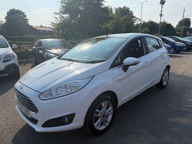 Ford Fiesta 1.25 Zetec Hatchback Euro 5 82 WJ64LVP White #3