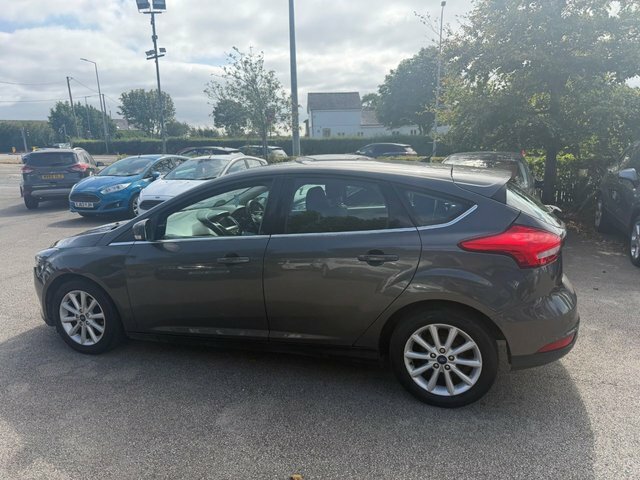 Ford Focus 1.5 Tdci Titanium Hatchback Euro SJ65GGW Grey #3