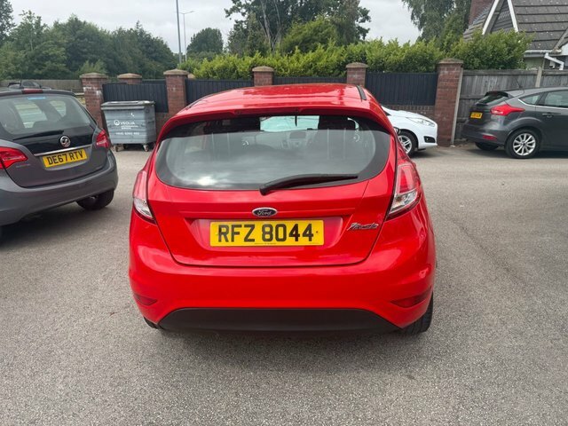 Ford Fiesta 1.25 Style Hatchback Euro 5 60 RFZ8044 Red #6