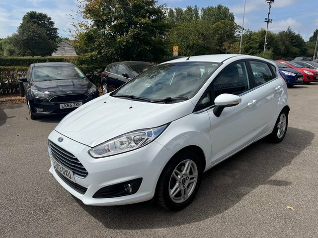 Ford Fiesta 1.25 Zetec Hatchback Euro 5 82 White #2