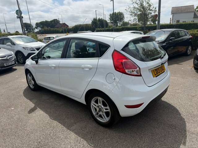 Ford Fiesta 1.25 Zetec Hatchback Euro 5 82 White #6