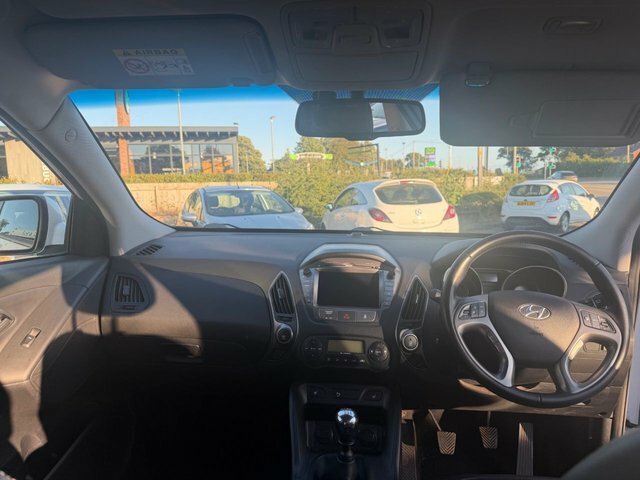 Hyundai Ix35 1.7 Crdi Go Se 114 Bhp Black #9