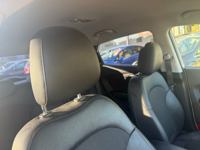 Hyundai Ix35 1.7 Crdi Se Suv Euro 5 S S Na White #6
