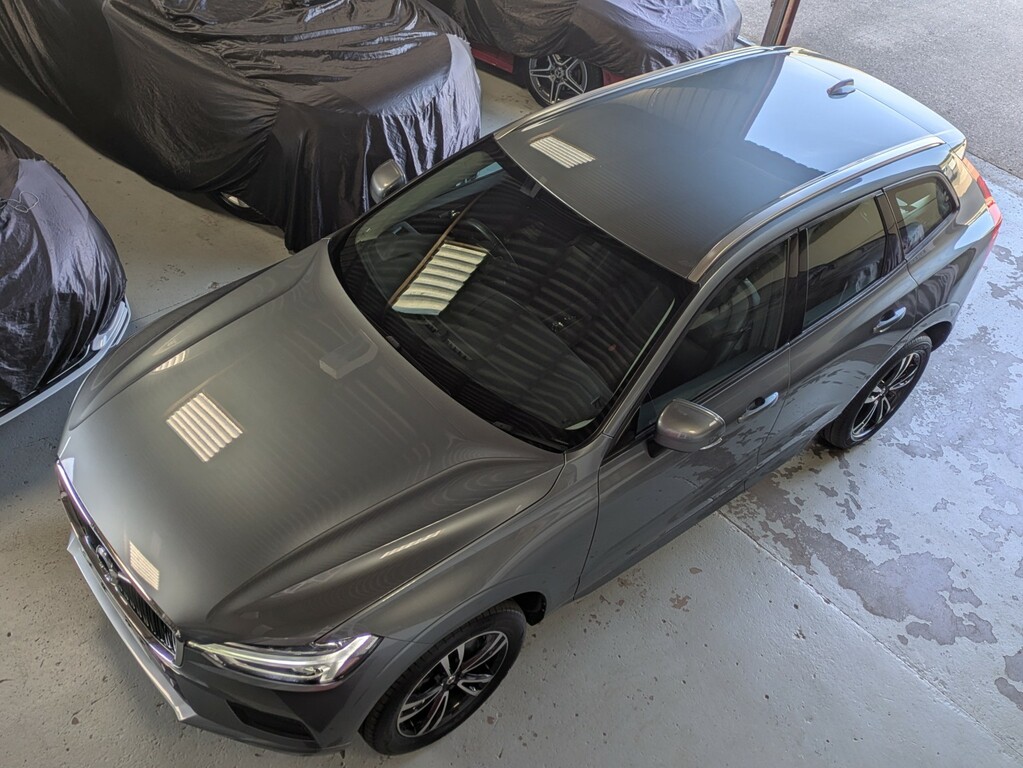 Volvo XC60 Momentum T5 Awd 2.0 2 Owners. Volvo History. YY18VZN Grey #6