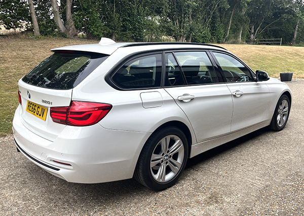 BMW 3 Series Xdrive Sport Touring RE66GJV Black #3