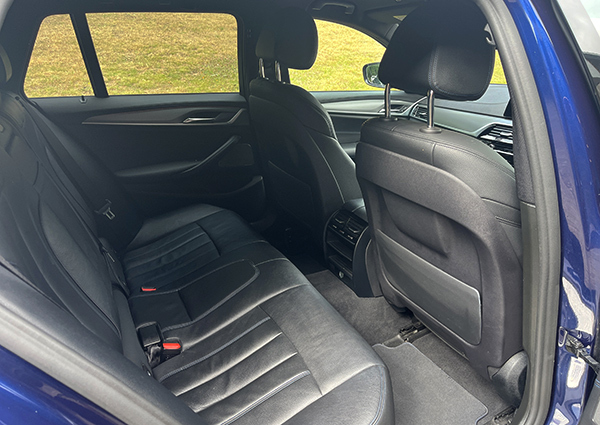 BMW 5 Series  Blue #10