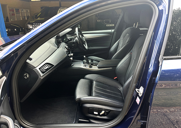 BMW 5 Series  Blue #9