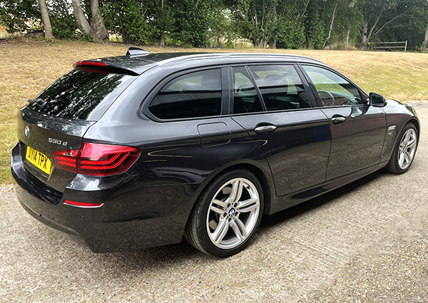 BMW 5 Series M Sport Black #3