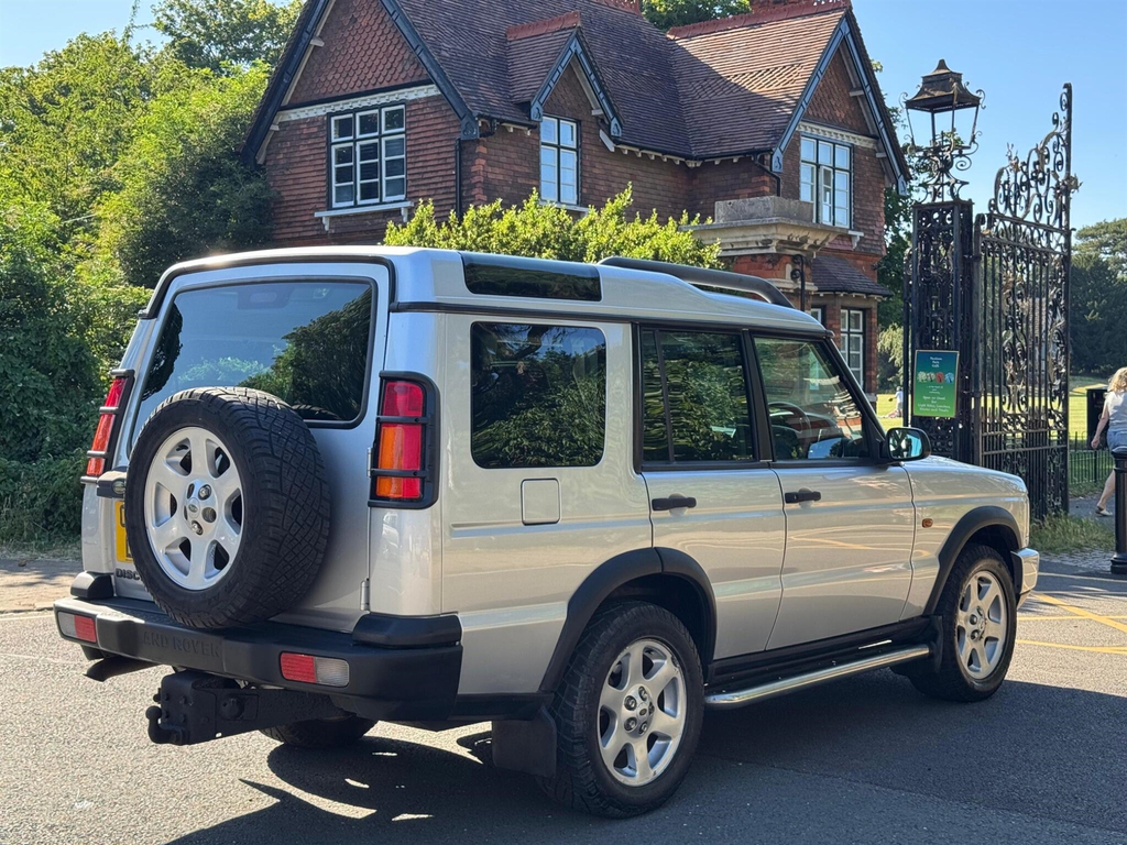Land Rover Discovery Suv Silver #3