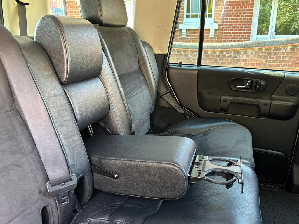 Land Rover Discovery Tdv6 S Blue #38