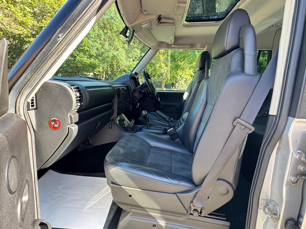 Land Rover Discovery Tdv6 S Blue #11