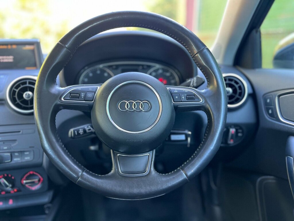 Audi A1 1.4 Tfsi Sport Sportback S Tronic Euro 5 Ss Silver #41