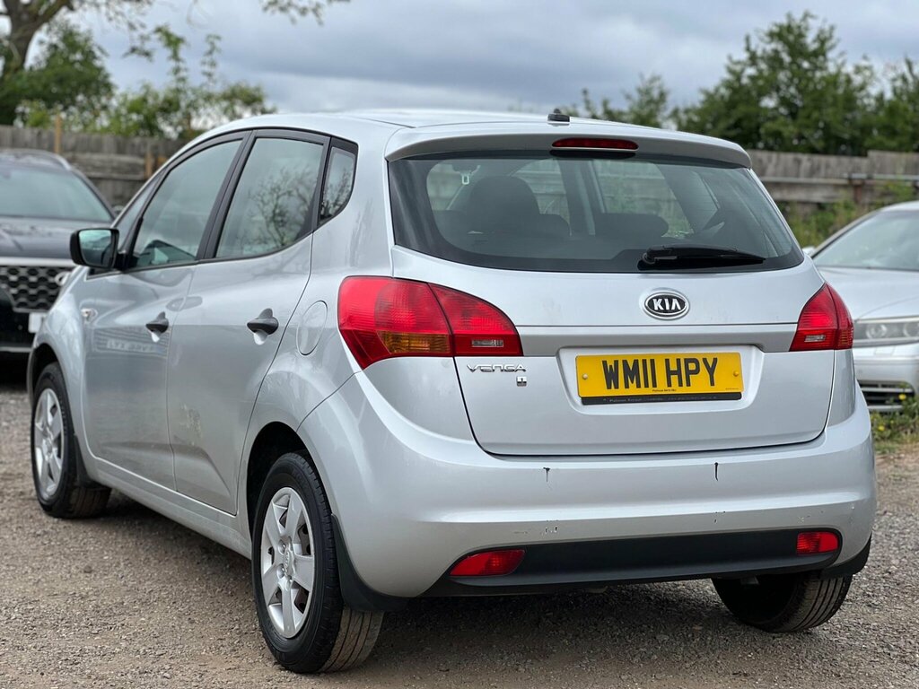 Kia Venga 1.4 1 Euro 5 Silver #5