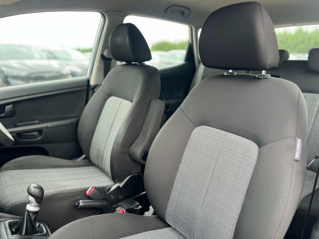 Kia Venga 1.4 2 Mpv Euro 5 89 Bhp Black #38