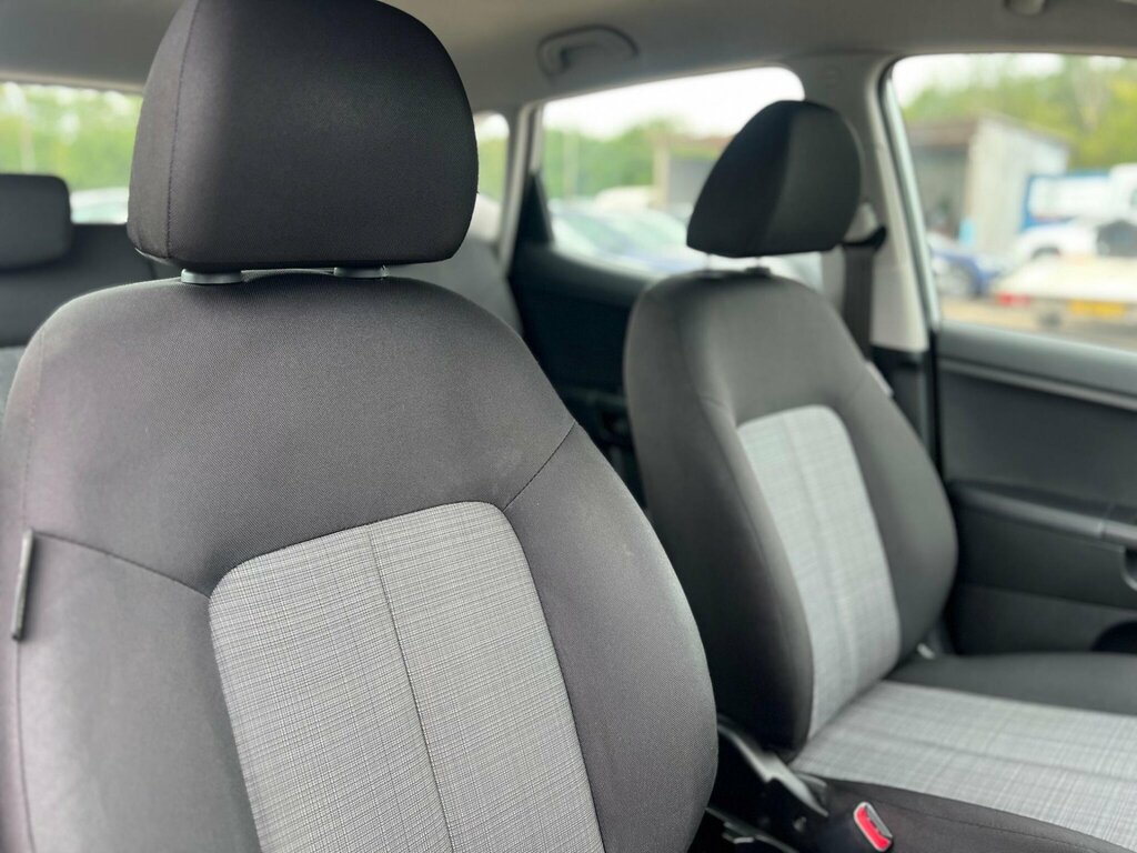 Kia Venga 1.4 2 Mpv Euro 5 89 Bhp Black #28