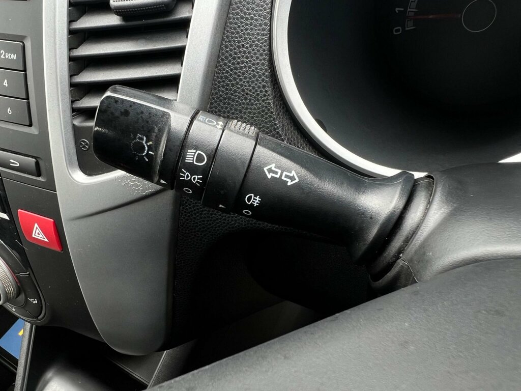 Kia Venga 1.4 2 Mpv Euro 5 89 Bhp Black #46